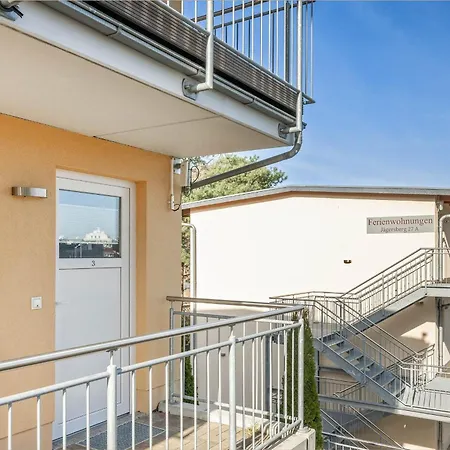 Apartment Tema 10 *