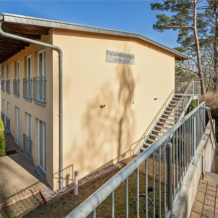 Tema 10 Apartment
