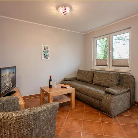 Tema 10 Apartamento *
